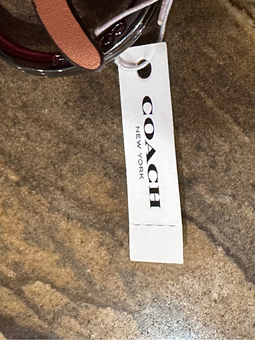 COACH LIMITED
EDITION
KITTY CAT
SKELETAL
LEATHER BAG
CHARM KEY
RING - Picture 3 of 16